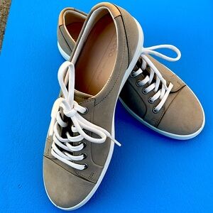 Women’s Ecco Soft 7 leather sneaker